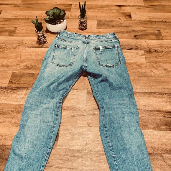 Zara Slim Ripped Jeans - Picture 2 of 3